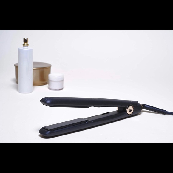 Beautiful Elchim Straightener - Picture 2 of 7